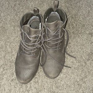 American eagle booties